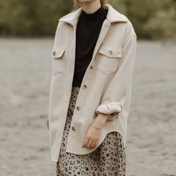 Jackson Rowe Sherpa Shacket Coat In Color Cream, Womens Size Medium - Picture 1 of 8